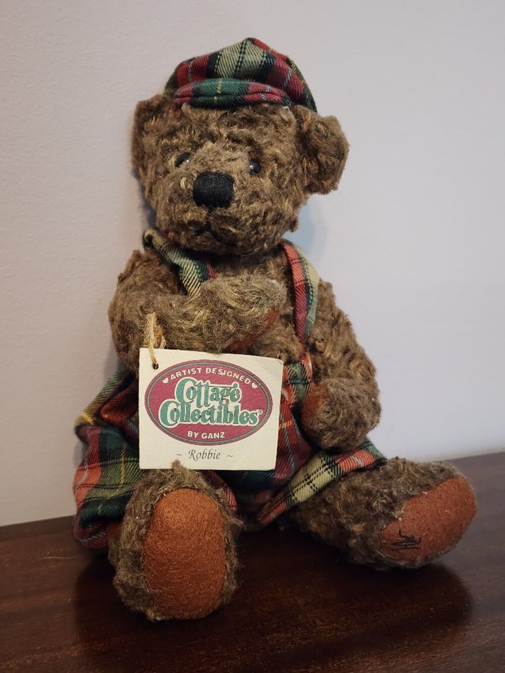 Vintage 1996 Robbie Teddy Bear Cottage Collectibles by Ganz line